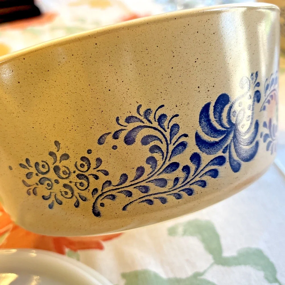 Vintage Pyrex Homestead Blue 2 1/2 Quart Casserole dish 475-B with matching lid